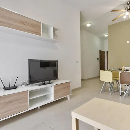 Azure Haven - And Penthouse By Shortletsmalta *