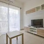 Apartment Azure Haven - And Penthouse By Shortletsmalta *