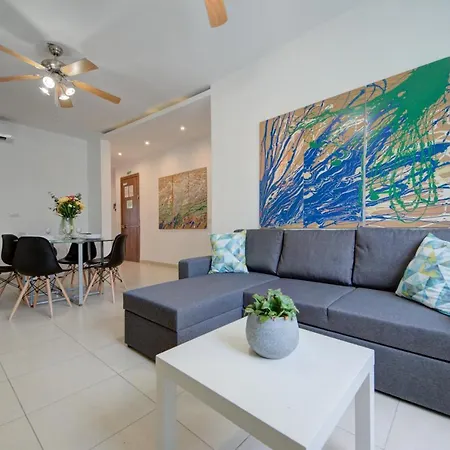 Azure Haven - And Penthouse By Shortletsmalta *