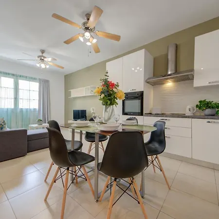 Azure Haven - And Penthouse By Shortletsmalta *