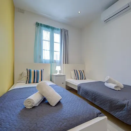 Azure Haven - And Penthouse By Shortletsmalta Apartamento *