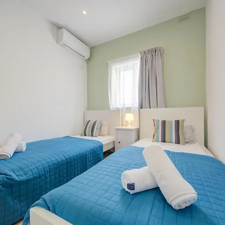 Azure Haven - And Penthouse By Shortletsmalta * Gzira