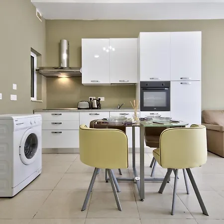 Апартаменты Azure Haven - And Penthouse By Shortletsmalta Gzira