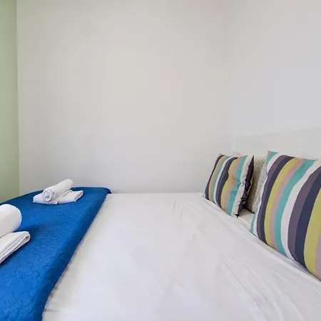 Azure Haven - And Penthouse By Shortletsmalta Gzira