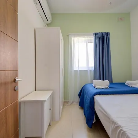 Apartment Azure Haven - And Penthouse By Shortletsmalta Gzira